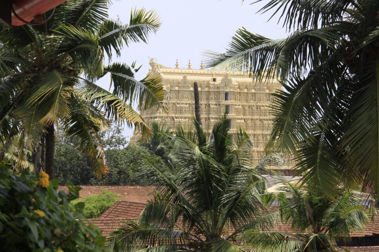 Hotel Rajadhani Thiruvananthapuram Εξωτερικό φωτογραφία
